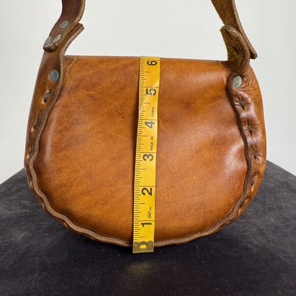Vintage Boho Tooled Leather Floral Crossbody Purse | Rustic 70s Shoulder Bag - Picture 10 of 12